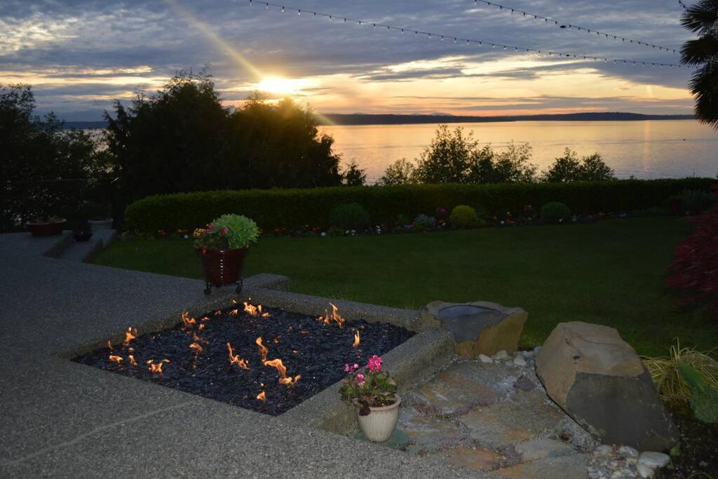 1-Bedroom Seaview Guesthouse On Seattle Luxury Estate With Views Of Olympic Mountains Extérieur photo